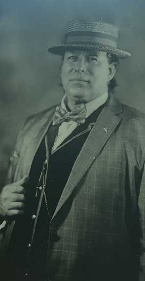 Tin-Captured Dapper Dandy