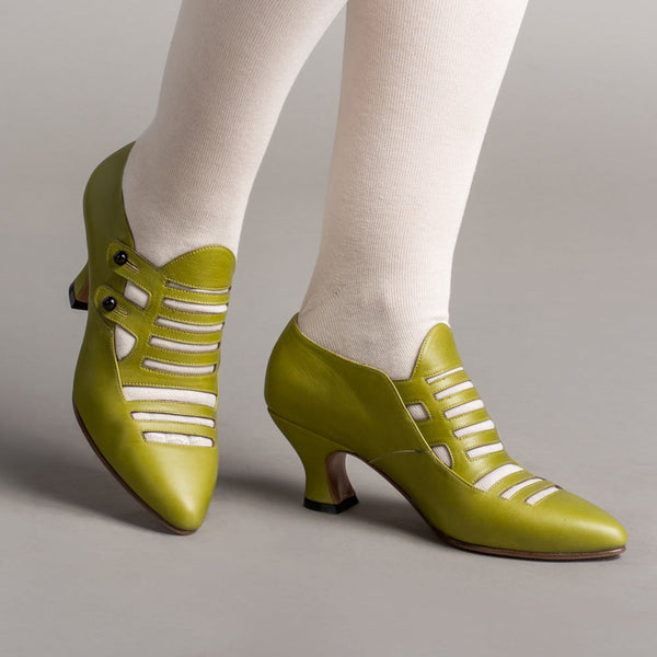Endora Victorian Witch Shoes (Arsenic Green)