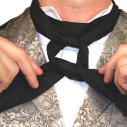 <p>How to Tie a Victorian cravat - 7 Steps with Pictures </p>