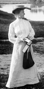 Old Fashioned Ladies Skirts & Pants