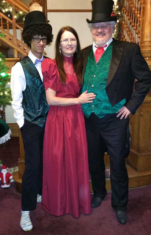 Celebrate the Holidays with Absinthe