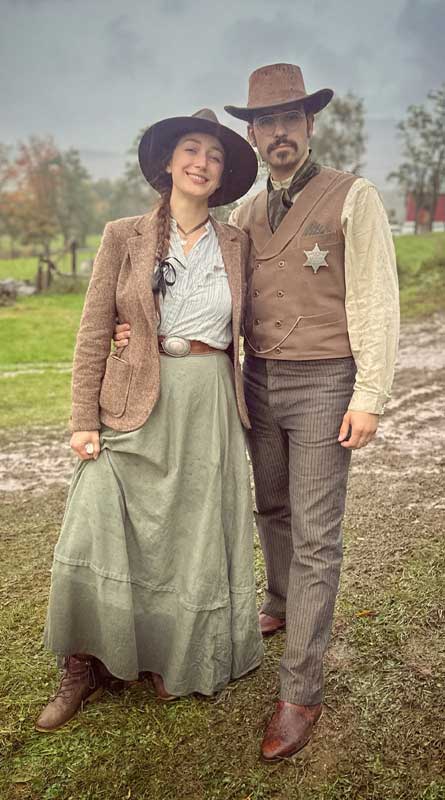 Frontier Weddings
