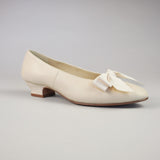 Waltz Edwardian Slipper - Cream