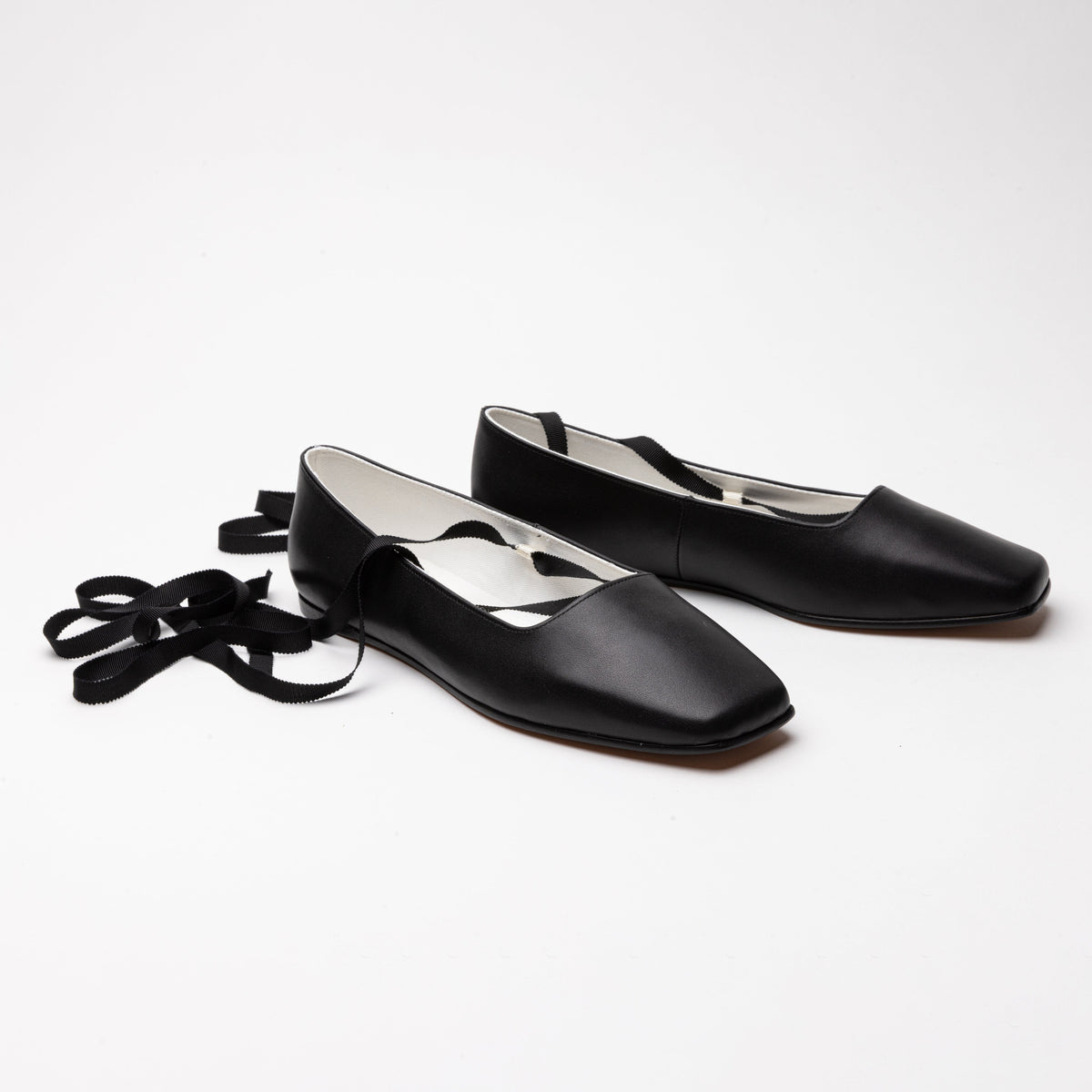 Bronte Slippers - Black
