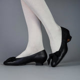 Waltz Edwardian Slipper - Black