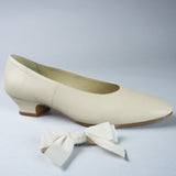 Waltz Edwardian Slipper - Cream