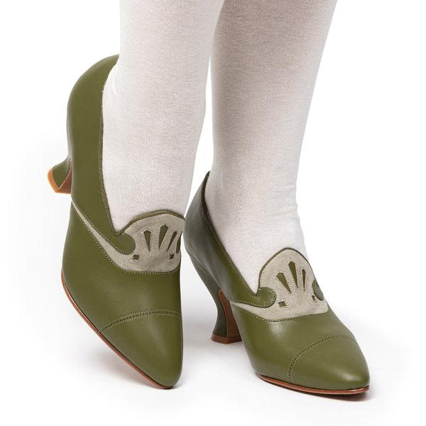 Elsie Edwardian Pumps (Dark Olive/Light Olive)