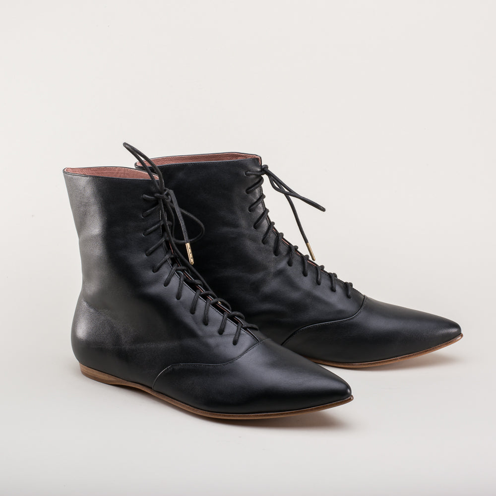 Hartfield Regency Leather Boots - Black