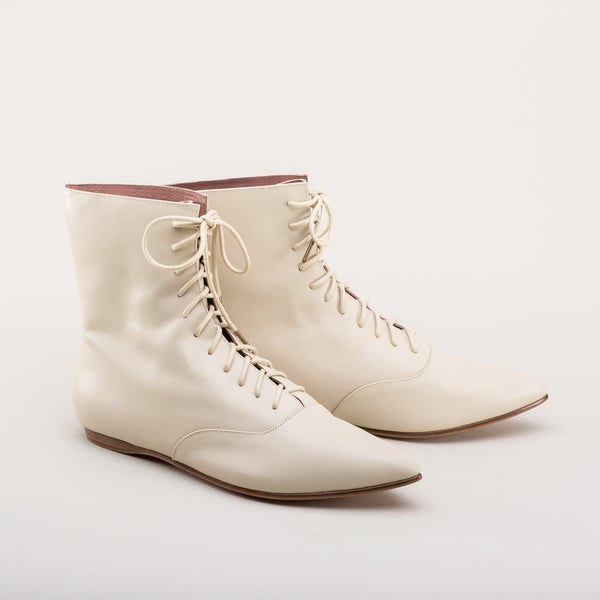 Hartfield Regency Leather Boots - Ivory