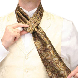 <p>How to Tie a Victorian Slipknot Ascot - 7 Steps with Pictures</p>