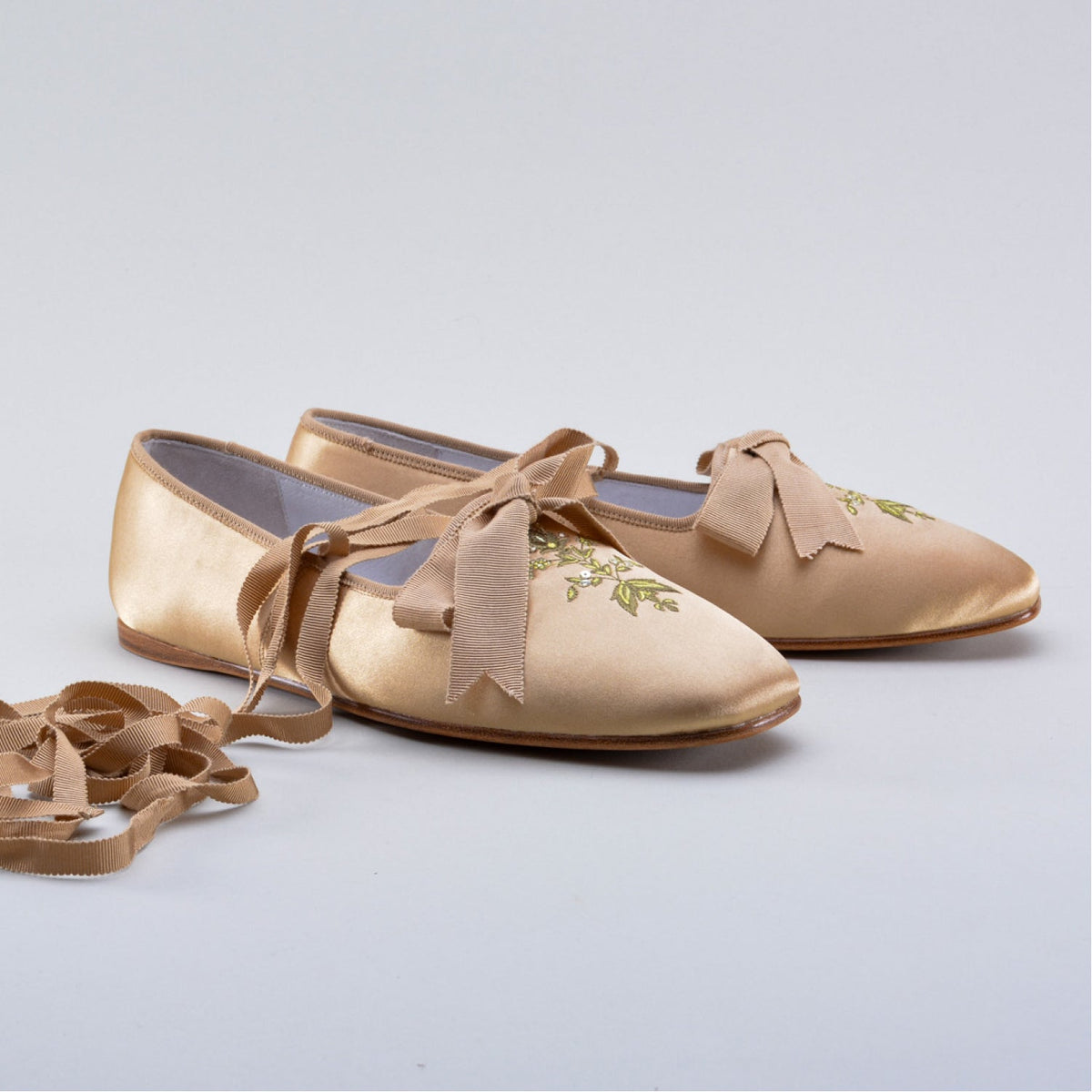Penelope Regency Slippers - Gold