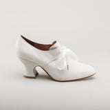 Pompadour 18th Century Leather Shoes (Ivory)