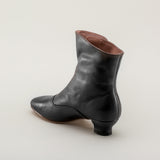 Renoir Victorian Button Boots (Black)