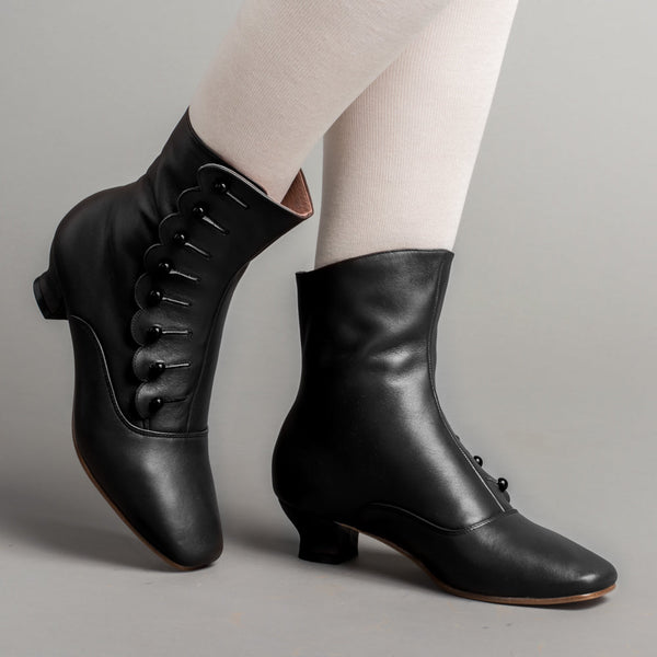 Renoir Victorian Button Boots (Black)