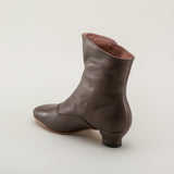 Renoir Victorian Button Boots (Brown)